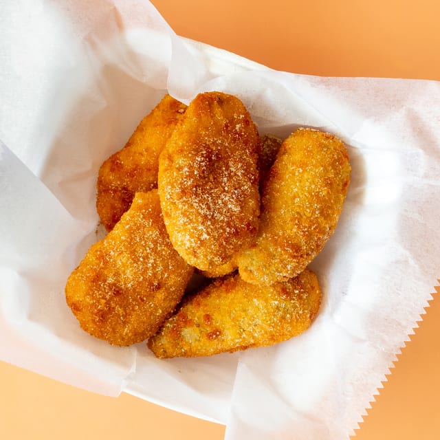 Small jalapeño poppers.